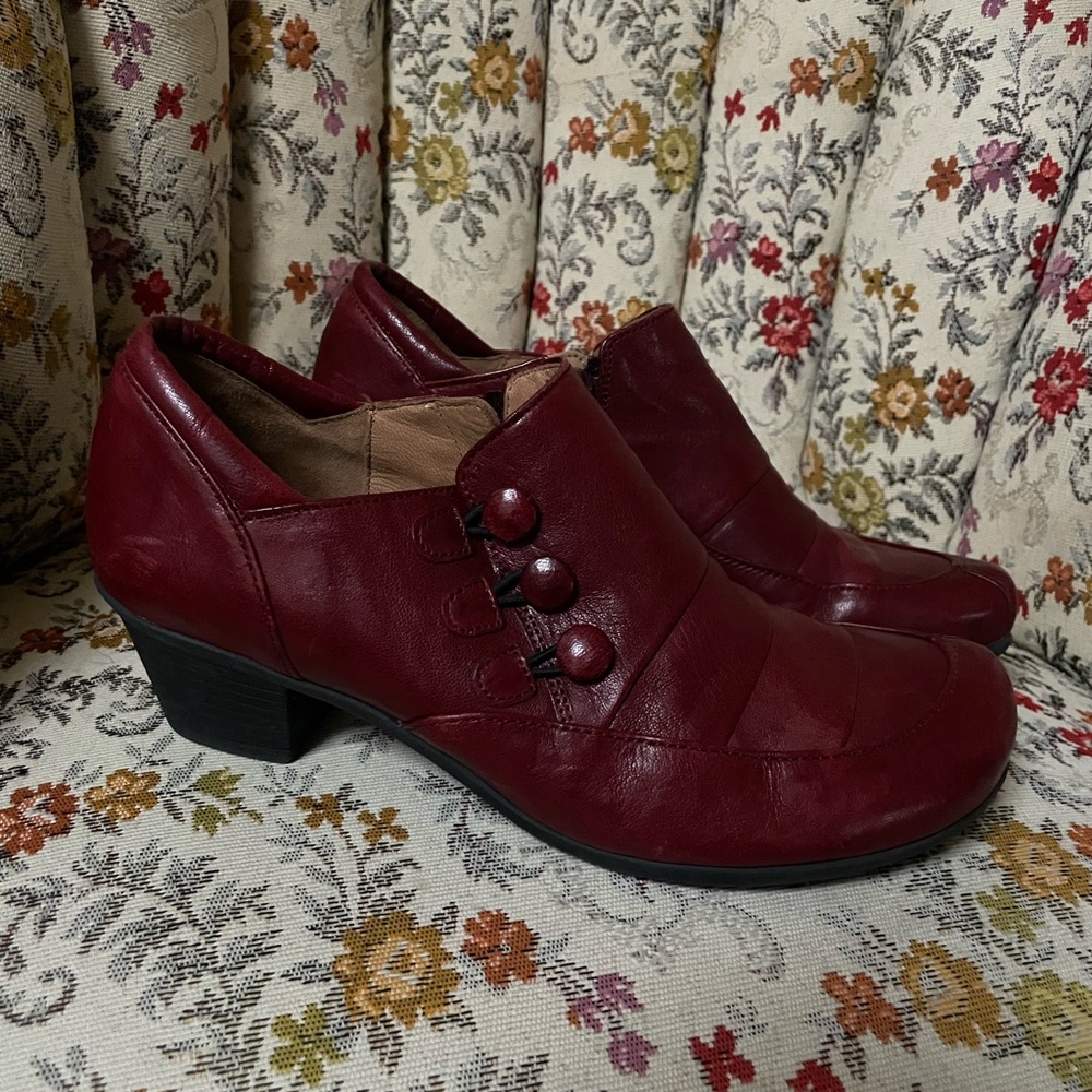 Women’s Gabor Size 5.5 Leather Red Ankle Bootie Shoe Casual Office Business Girl